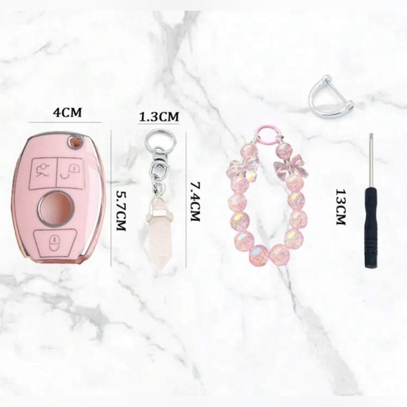 🆕 Pink Mercedes key fob case and key chain - Picture 7 of 7